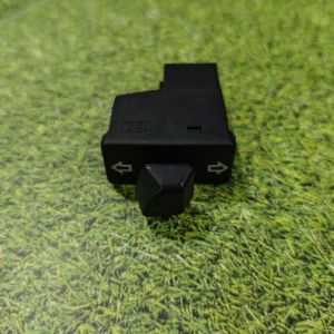 Saklar Lampu Sen Honda 34mm PNP Spacy Karbu Dan Fi Vario 110 Vario 125 Bohlam Blade New 110 Revo