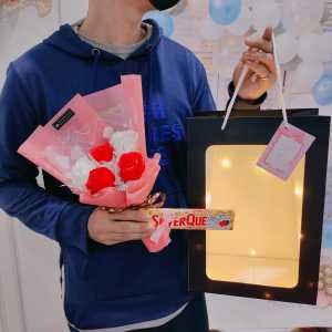 HAPPYGIFT - Hampers Kado Bunga Valentine - Coklat Valentine GB014