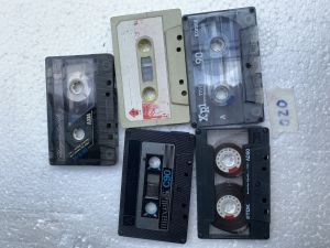 bán nhanh 5 cuốn băng cassette bãi nhật xịn sò như hình (020)