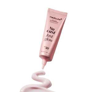 Medicube No Cast Just Glow Sunscreen SPF50 50ml +53.1% Skin Glow Boost 8 Hours Long Lasting Sun Protection Natural Brightening Complexion Light Cream Texture Non-greasy No White Cast Daily Sun Lotion