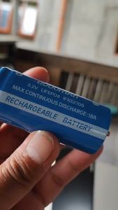 Tipsun 32700 Lifepo4 battery 6000mah 1pc. Brandnew with washers screws and nuts.