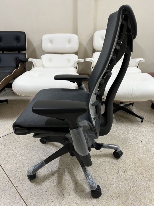 New%20Herman%20Miller%20Embody%20Sync%20Dark%20Carbon%20Color%20-%20Image%203