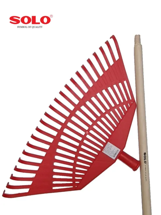 Solo No.23121 คราดทำสวนพร้อมด้ามไม้ ช่วยให้งานเกษตรกรรมง่ายขึ้น