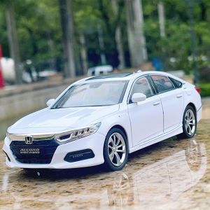 1:24 Scale Honda Accord Alloy Car Model Diecast Car Sound Light Car Lovers Collection Kids Birthday Gift Metal Boys Toys