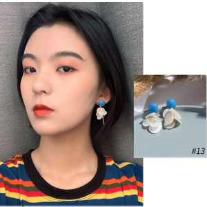 【COD】Lucky Pretty Korean Style Blue Flower Daisy Drop Stud Earrings Dangle Hoops for Young Lady Teen Girls Daily Outfits Vacation Fashion Jewelry Accessories
