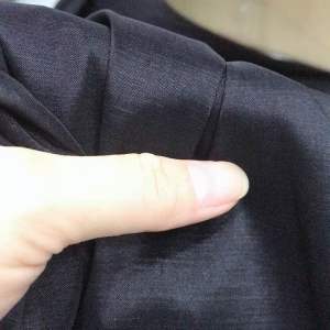 Vải Tafta đen tuyền dày co giãn form đứng đẹp sang(khổ 1m5)may đầm váy dạ hộiđầm bodyquần tây