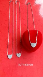 KALUNG KOYE NORI UKIR LIONTIN MODEL LOVE FULL PERMATA KILAU PUTIH PERAK ASLI 925 SILVER LAPISAN EMAS PUTIH BUKAN IMITASI ATAU XUPING PERHIASAN WANITA PANJANG 45 CM BERAT 3.6 GRAM