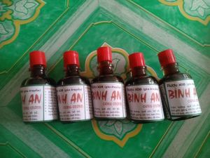 Combo 5 dầu xoa bóp xương khớp gia truyền Bình An làm từ thảo dược thiên nhiên