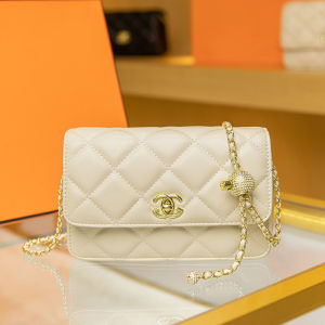 -style genuine leather large checkered crossbody bag womens shoulder bag with diamond gold ball chain versatile small square bag with diamond pattern