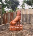 Tượng gỗ con chó cao 15cm và 20cm (Bộ 12 Con Giáp) được làm bằng gỗ hương. 