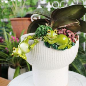 495HS Cartoon Small Frog Figurine Set Resin Crafts Handicraft Frog Hanging Flower Pot Frog Sculpture Cute Frog Bonsai Ornaments Plant Pot