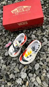 Sepatu Anak Slip On Dinosaurus & Vans Terbaru: Pilihan Terbaik untuk Anak Laki-Laki & Perempuan