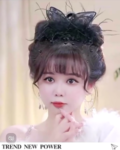 Unique Feather Shaped Large Hair Claw Clip Ponytail Claw Feather Hair Catch Barrettes Hair Adornment Hair Ornaments