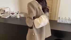 Popular Bags for Women This Year 2024 New womens crossbody bag ins Elegant and stylish versatile single-shoulder chain bag for women