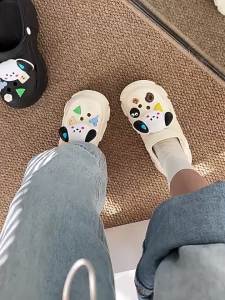 WomenS 7CM Thick-Soled Height-Increasing Clogs Summer Slippers For Outdoor Wear Platform Soft-Soled Beach Sandals
