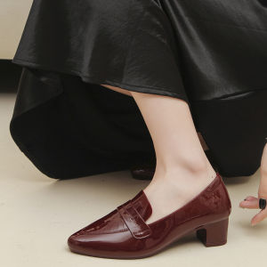 Womens low-heeled pointed-toe flats retro commuter square-toed slip-on mid-heel loafers (24-hour stock)