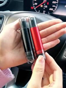 汽车破窗器安全锤神器车载救生车内碎玻璃逃生车用多功能一秒车窗Pemutus tingkap kereta tukul keselamatan artifak penyelamat kereta kaca pecah di dalam kereta tingkap satu saat pelbagai fungsi untuk kereta melarikan diri