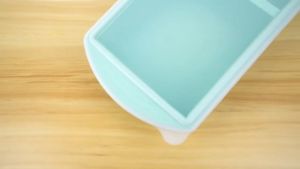 2/3/4/6 Ice Cube Molder a Giant Silicone Freezer Tray with a Lid Used for Storing Oversized Soup Ice