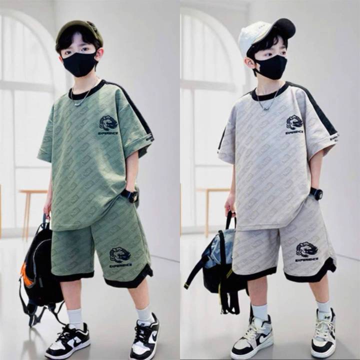 Bộ đồ thể thao bé trai năng động phong cách khỏe khoắn