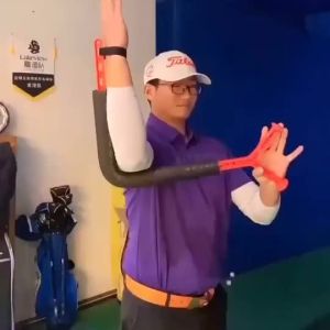 Golf Swing Trainer Swing training with the right elbow close to the waist to generate force Posture and Movement Corrector