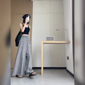 Ammin phong cách Hàn Quốc 2024 cotton Mới Mùa Hè Phong Cách lười biếng r Nhỏ kẻ sọc đu quần thắt lưng co giãn siêu lỏng một từ quần ống rộng