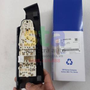 Công tắc lên xuống kính tổng Daewoo Gentra. Công tắc kính tổng Gentra chính hãng