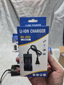 Bộ sạc đôi tự động dành cho pin 18650 / 16340 Automatic stop charger Li-ion