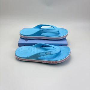 Crocs Giày Croc dành cho nam và nữ dép lê Baya dành cho cặp đôi dép sandal mùa hè chống trơn trượt thoáng khí mũi kín dùng ngoài trời.
