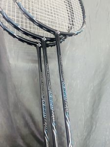 Combo 2 cây Vợt cầu lông Kumpoo Power Control K520 pro(loại giá rẻ của Kumpoo) full Carbon max 13kg lên cước sẵn 11kg bảo hành 3 tháng + cuốn cán + túi nhung.