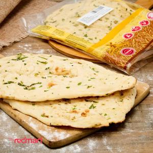 RedMart 100 percent Natural Garlic Naan Bread (No Preservatives Added)