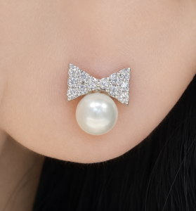 THE GLORIA Sparkling Pave Ribbon Pearl Stud Earrings S925 Silver Needle Pearl Jewelry Gift