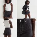 Curvy Fit Vintage Jeans Shorts by H&M - Celana Pendek Wanita. 