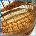 Lồng Chim cu gáy size 40 triện cnc 2D cao cấp chất liệu tre gì cật tặng đầy đủ phụ kiện đẹp. 