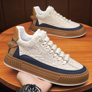 AU Giày nam hot trend xuất khẩu mẫu mới mùa xuân thời trang sành điệu dễ phối đồ giày sneaker nam cỡ lớn đế dày tăng chiều cao.
