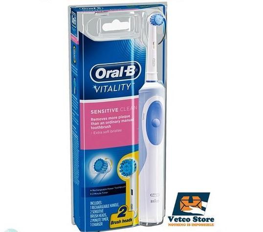 B%C3%A0n%20ch%E1%BA%A3i%20%C4%91%C3%A1nh%20r%C4%83ng%20%C4%91i%E1%BB%87n%20Oral-B%20Vitality%20Plus%20-%20Image%206