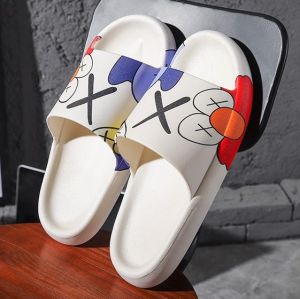 LHFriday ขายดีมาก🐣 รองเท้าลำลอง รองเท้าแฟชั่นพื้นนิ่ม ใส่ได้ทั้งชายและหญิง🌟รองเท้าแตะแบบสวมลายเท่ห์ๆแนวๆ เจ๋งแจ๋วมาก คว้าได้คว้าเลยค่ะ เดี๋ยวพลาด🔥