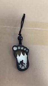 [COD]  New Simple Wooden Bigfoot Decoration   Forest savage-themed double-layer wooden craft car hanging decoration