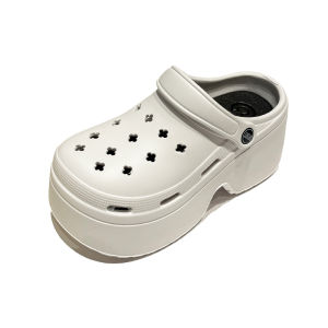 READY STOCK✨New Slippers for Women Outdoor Beach Shoes