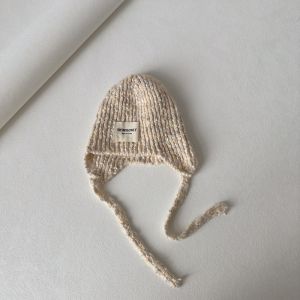HETU070703. Windproof Knitted Hat With Ties Color Clash Design Ear Protection Kids Earflap Hat Cute Soft Yarn Santa Hat For Kids