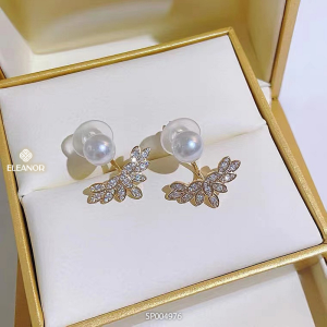 Bông tai nữ chuôi bạc 925 Eleanor Accessories khuyên tai hình đôi cánh ngọc trai nhân tạo phụ kiện trang sức 4976