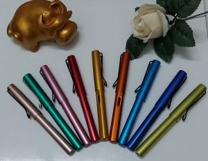 [HCM]Bút Máy Luyện Chữ 01  Ngòi Kim Tinh Lá Tre  Tạo Nét Thanh Nét Đậm Tự Nhiên Ngòi Không Rỉ- Dụng cụ học tập Tuệ Minh