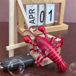 Sturdy Leather Lobster Keyring Featuring Metal Hook For Easy Carrying Suitable For Daily Use Or Car Decoration