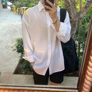 HOÀN TIỀN 15% - Áo sơ mi nam nữ dài tay Unisex Basic màu trắng và đen sơ mi lụa học sinh mịn mát dáng rộng suông