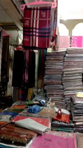 Pashmina syal motif ulos elegan scarf Shalw wanita