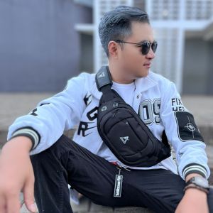 tas waistbag pinggang selempang kompek pria Akhtar Collin