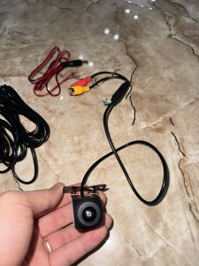 Camera lùi ô tô hồng ngoại 12v chân đế thép