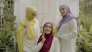 Jilbab Hijab Kerudung Bergo Kerudung Krudung Pashmina Dewasa Terbaru Terlaris Terkini Modern Kekinian Murah Viral Bahan Baby Doll 2021 Arrafi AR 413 Rabbani Elzatta Zoya Miulan Mutif Hijab Wanita Cantik Ory Premium Cantik Bayar Di Tempat COD Gratis Ongkir