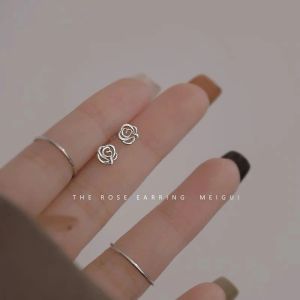 🌹 Anting-anting S925 Healing Stud Earrings Rose Butterfly Elegant Minimalist Cute Fashion Jewelry