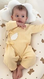 Newborn baby romper seamless jumpsuit spring and autumn pure cotton monk-style outfit crawling suit for boys and girls spring and autumn clothing