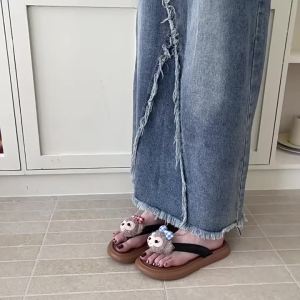 [Free Shipping] Cute Cartoon Flip-Flops For Women Beach Shoes For Outdoor Wear In Spring And Summer Thick-Soled Non-Slip WomenS Flip-Flops